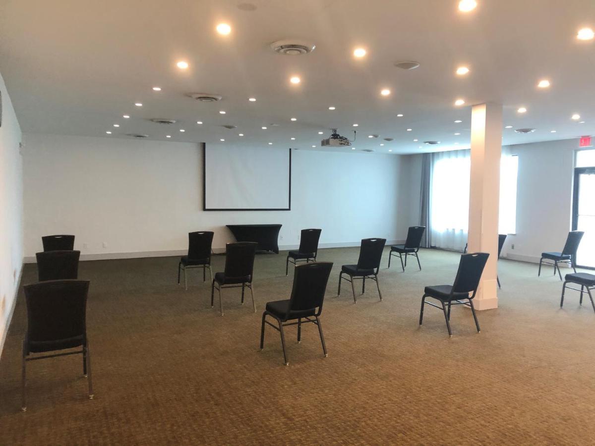 Executive Suites Hotel & Conference Center, Metro Vancouver Burnaby Ngoại thất bức ảnh