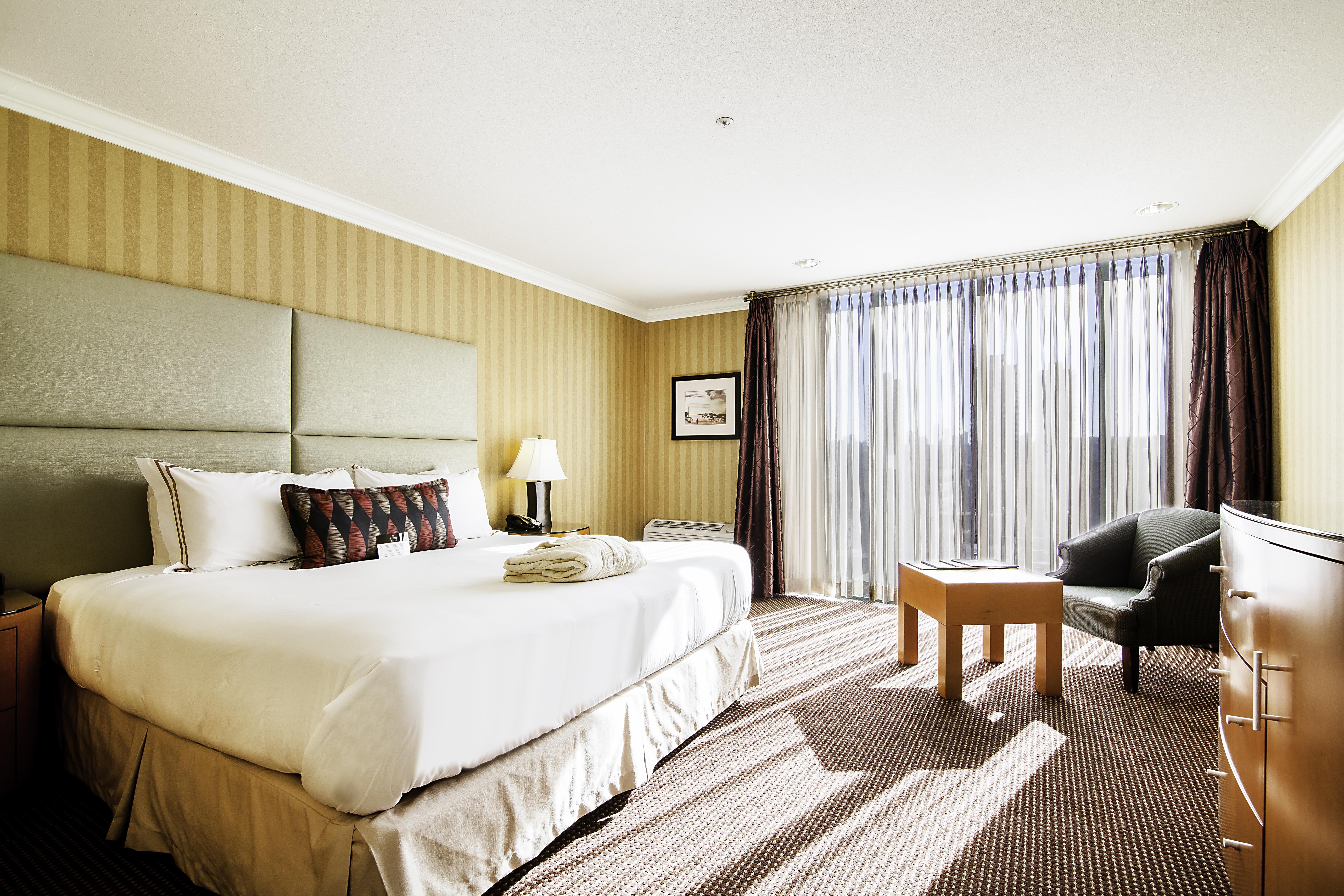 Executive Suites Hotel & Conference Center, Metro Vancouver Burnaby Ngoại thất bức ảnh
