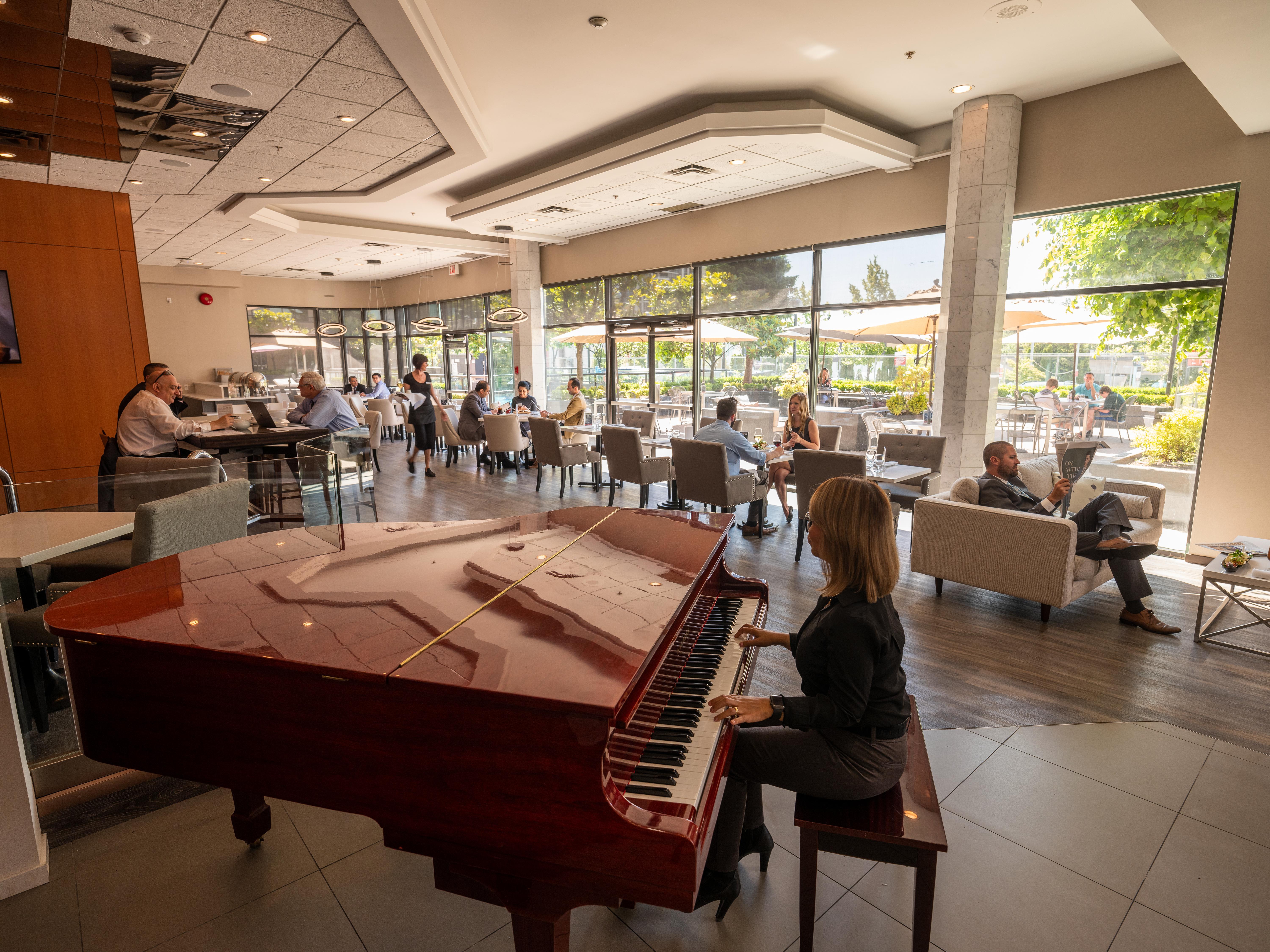 Executive Suites Hotel & Conference Center, Metro Vancouver Burnaby Ngoại thất bức ảnh
