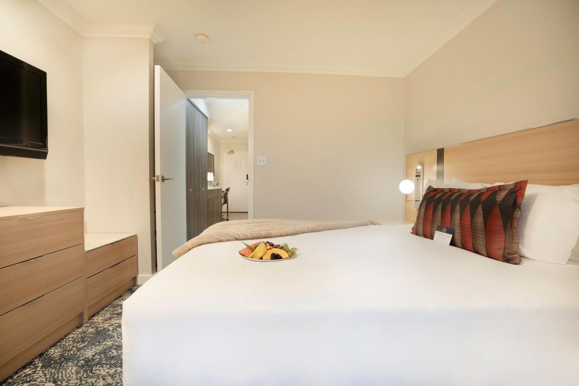 Executive Suites Hotel & Conference Center, Metro Vancouver Burnaby Ngoại thất bức ảnh