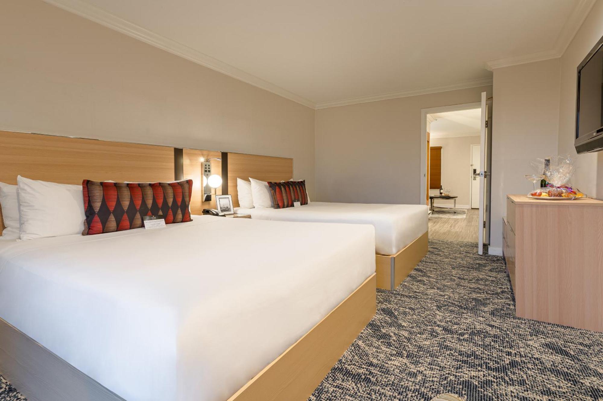 Executive Suites Hotel & Conference Center, Metro Vancouver Burnaby Ngoại thất bức ảnh