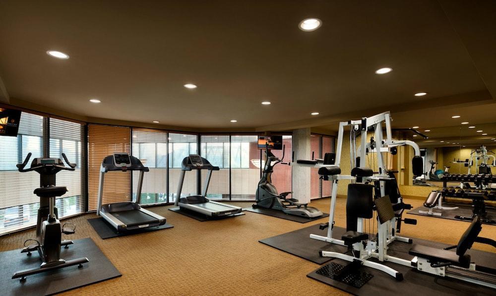 Executive Suites Hotel & Conference Center, Metro Vancouver Burnaby Ngoại thất bức ảnh